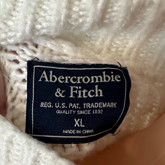 Abercrombie & Fitch Cream Turtleneck Sweater - Picture 2 of 5